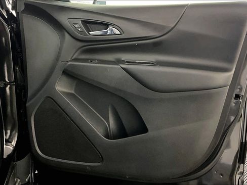 Used 2019 Chevrolet Equinox LT FWD image 21