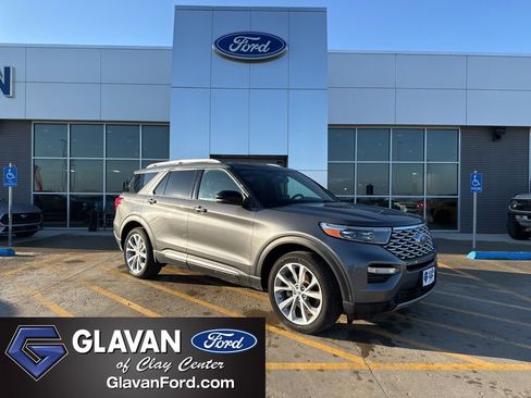 Used 2023 Ford Explorer Platinum w/ Technology Package AWD/4WD image 1