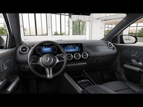 Certified 2026 Mercedes-Benz GLA 250 4MATIC image 38