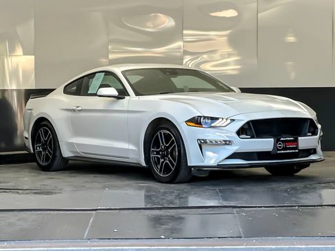 Used 2022 Ford Mustang Premium RWD image 1