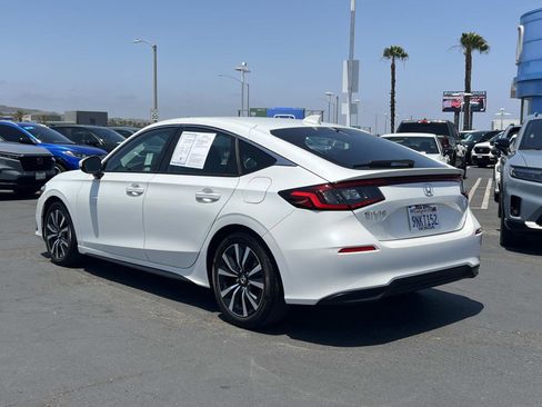 Certified 2024 Honda Civic EX-L image 3