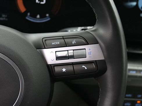 Used 2024 Hyundai Kona SEL image 14