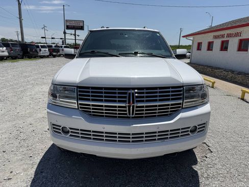 Used 2012 Lincoln Navigator 4WD image 2