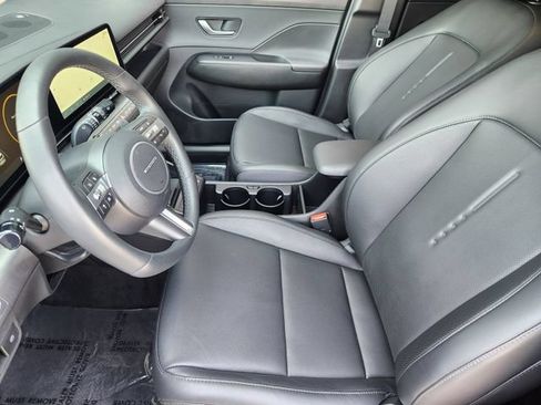 Certified 2025 Hyundai Kona Limited AWD/4WD image 8