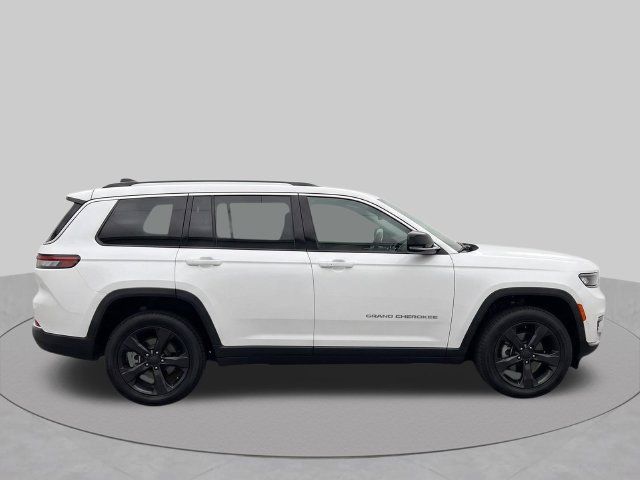 Used 2021 Jeep Grand Cherokee L Limited AWD/4WD image 8