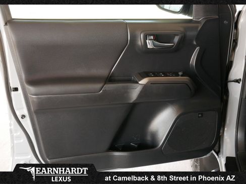 Used 2021 Toyota Tacoma TRD Off-Road w/ TRD Premium Off Road Package AWD/4WD image 6