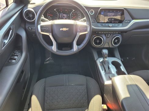 Used 2020 Chevrolet Blazer LT image 9