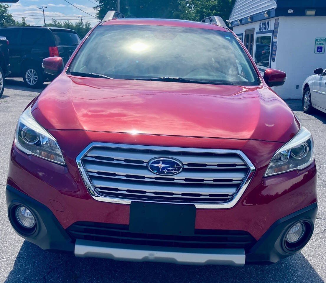 Used 2017 Subaru Outback 3.6R Limited AWD/4WD image 3