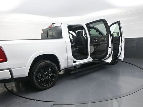 New 2026 RAM 1500 Laramie AWD/4WD image 40