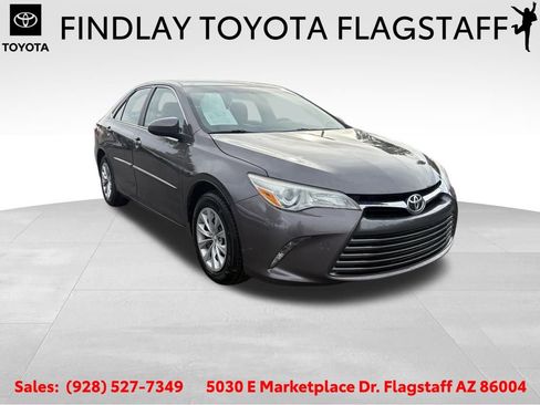 Used 2015 Toyota Camry LE image 1