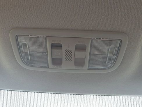 Used 2018 Honda HR-V EX image 25