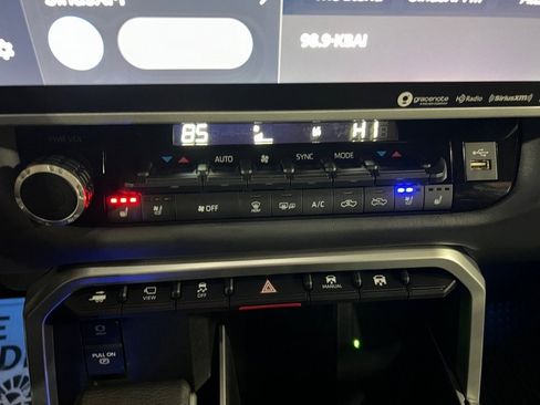 Used 2023 Toyota Tundra Platinum w/ Advanced Package image 34