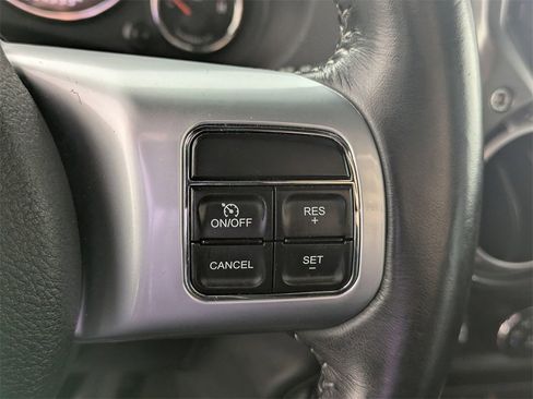 Used 2017 Jeep Wrangler Unlimited Rubicon image 18