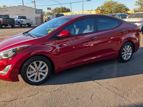 Used 2014 Hyundai Elantra SE w/ Option Group 02 image 13