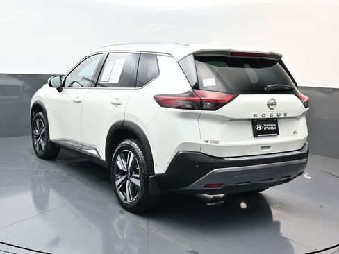 Used 2022 Nissan Rogue SL w/ SL Premium Package FWD image 5