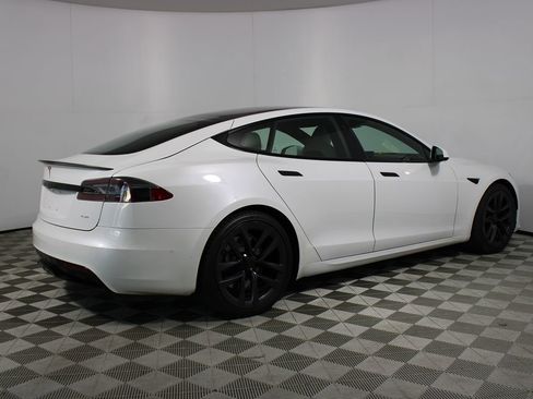 Used 2021 Tesla Model S Plaid image 37
