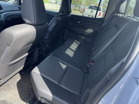 Used 2023 Honda Ridgeline RTL-E image 9