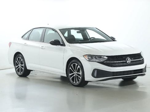 Certified 2024 Volkswagen Jetta Sport FWD image 9