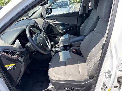 Used 2017 Hyundai Santa Fe Sport FWD image 14