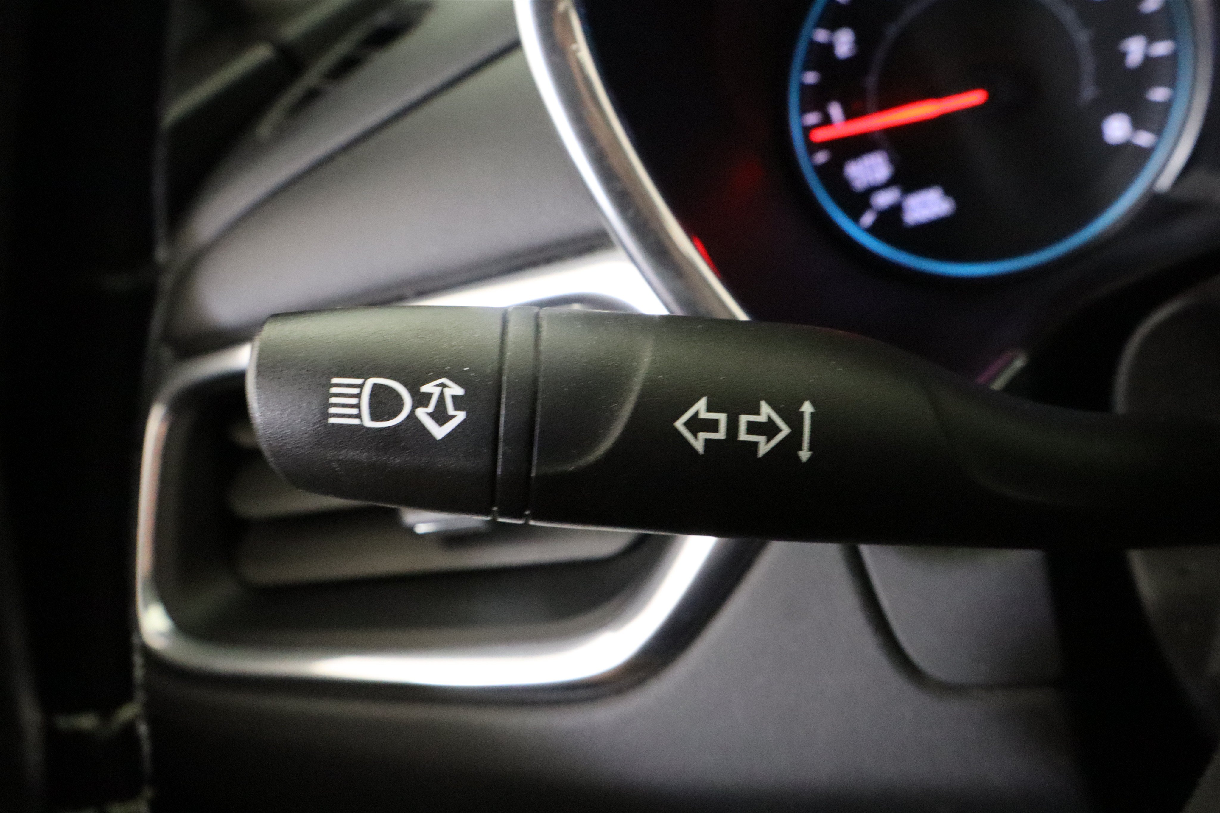 Used 2019 Chevrolet Equinox LT FWD image 30