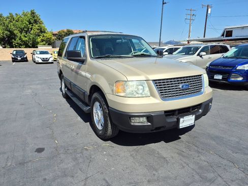 Used 2004 Ford Expedition XLT RWD image 9