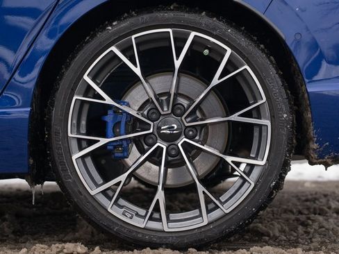 Used 2025 Volkswagen Golf 2.0T image 13