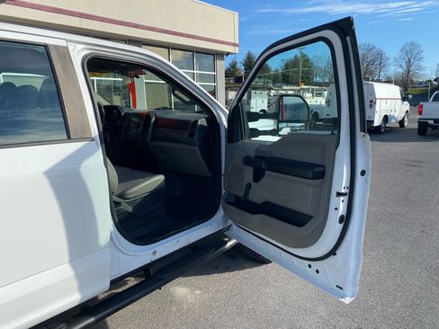 Used 2019 Ford F350 XL image 19