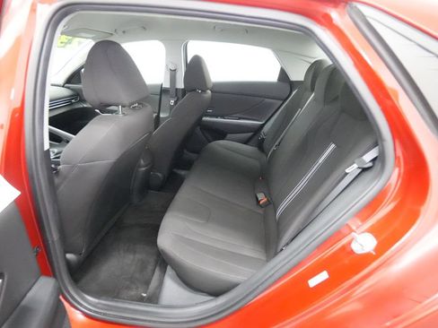 Used 2023 Hyundai Elantra SEL w/ Convenience Package FWD image 18