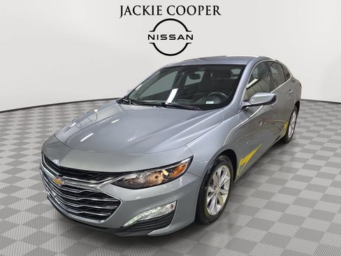 Used 2024 Chevrolet Malibu LT FWD image 1