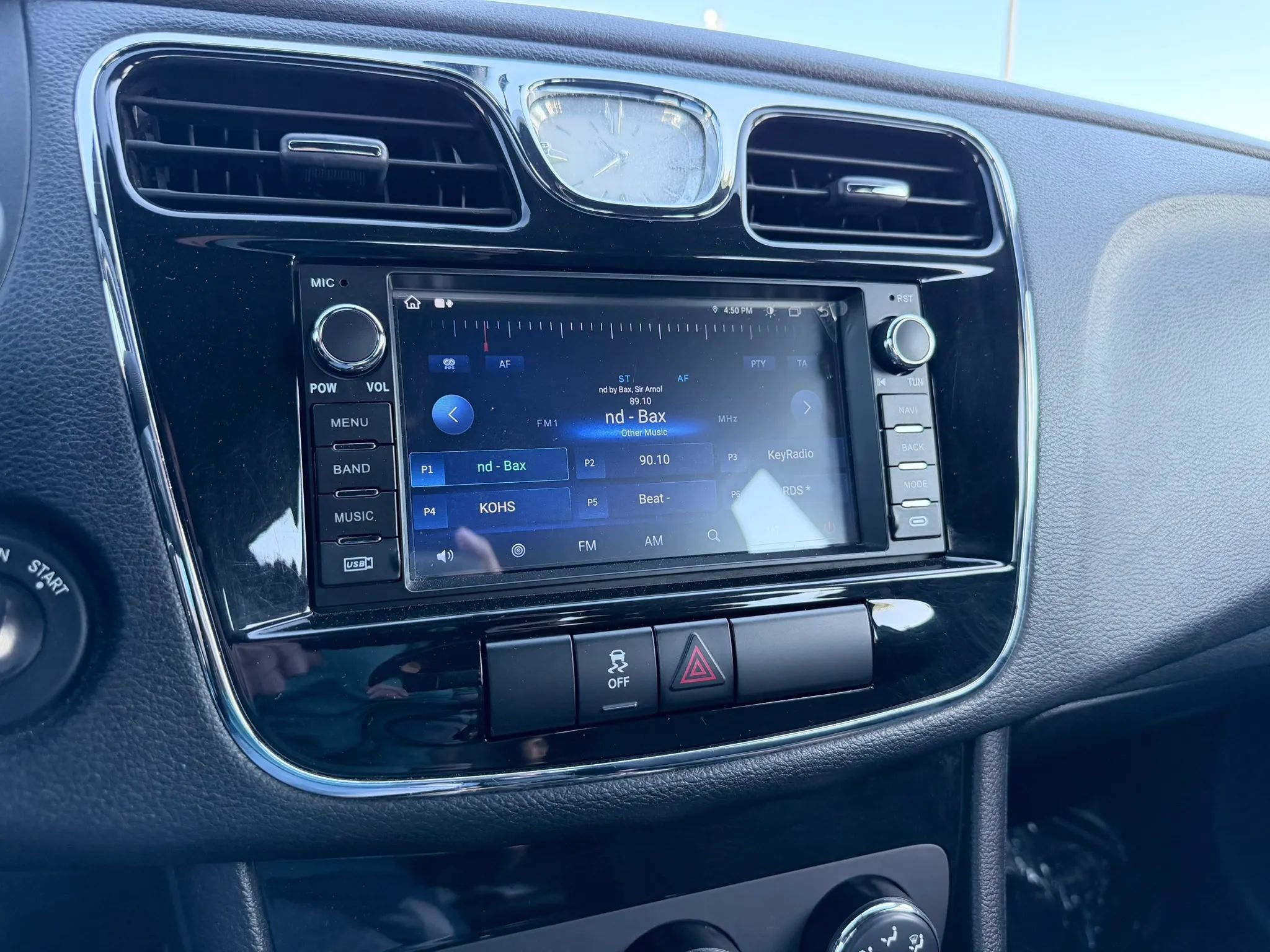 Used 2013 Chrysler 200 LX FWD image 21
