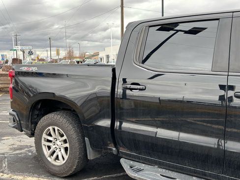 Used 2022 Chevrolet Silverado 1500 RST image 3