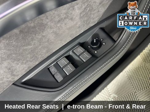 Used 2021 Audi e-tron Prestige w/ Prestige Package image 14