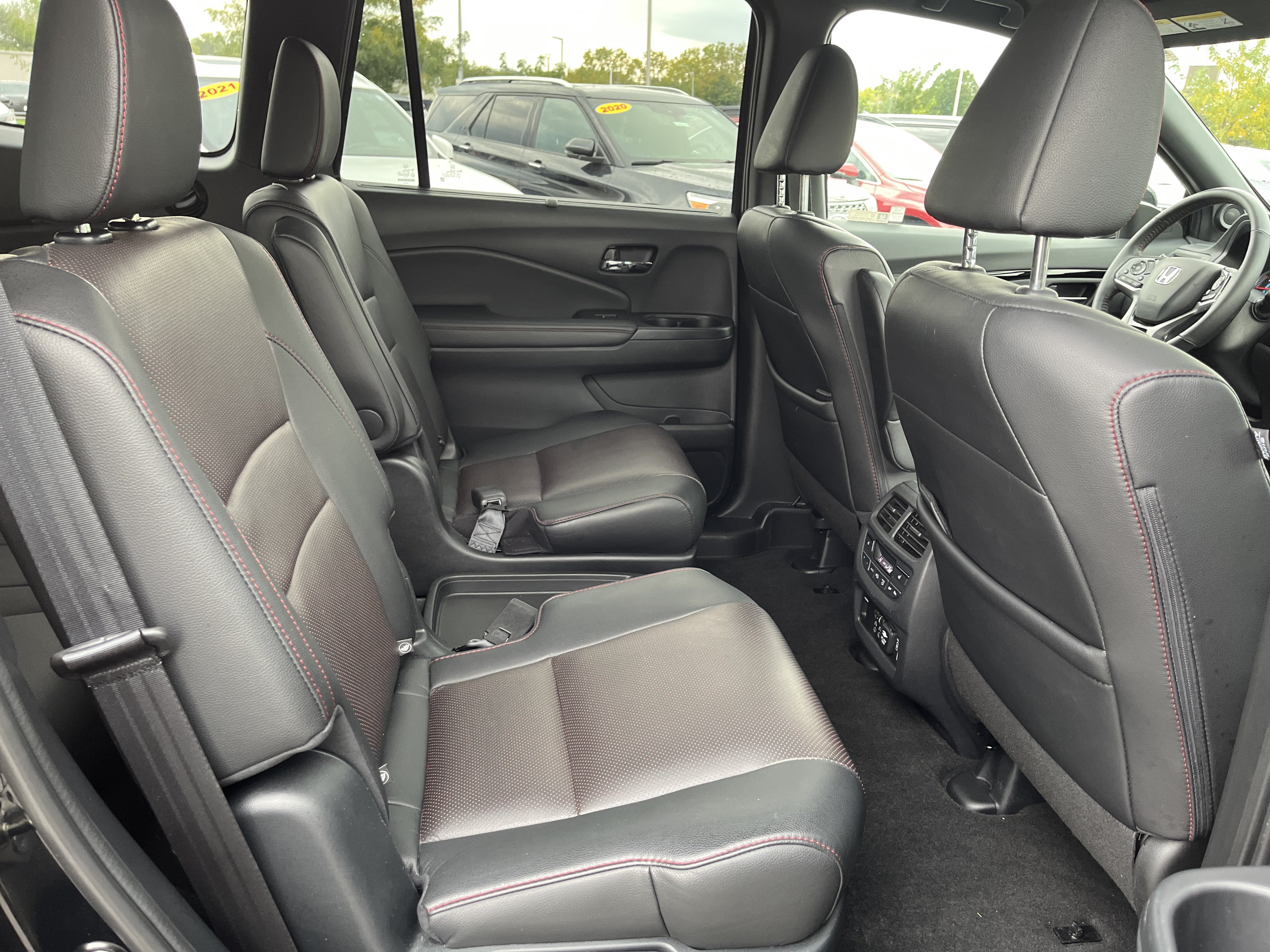 Used 2020 Honda Pilot Black Edition image 19