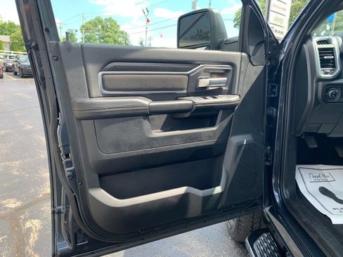 Used 2025 RAM 2500 Big Horn AWD/4WD image 12