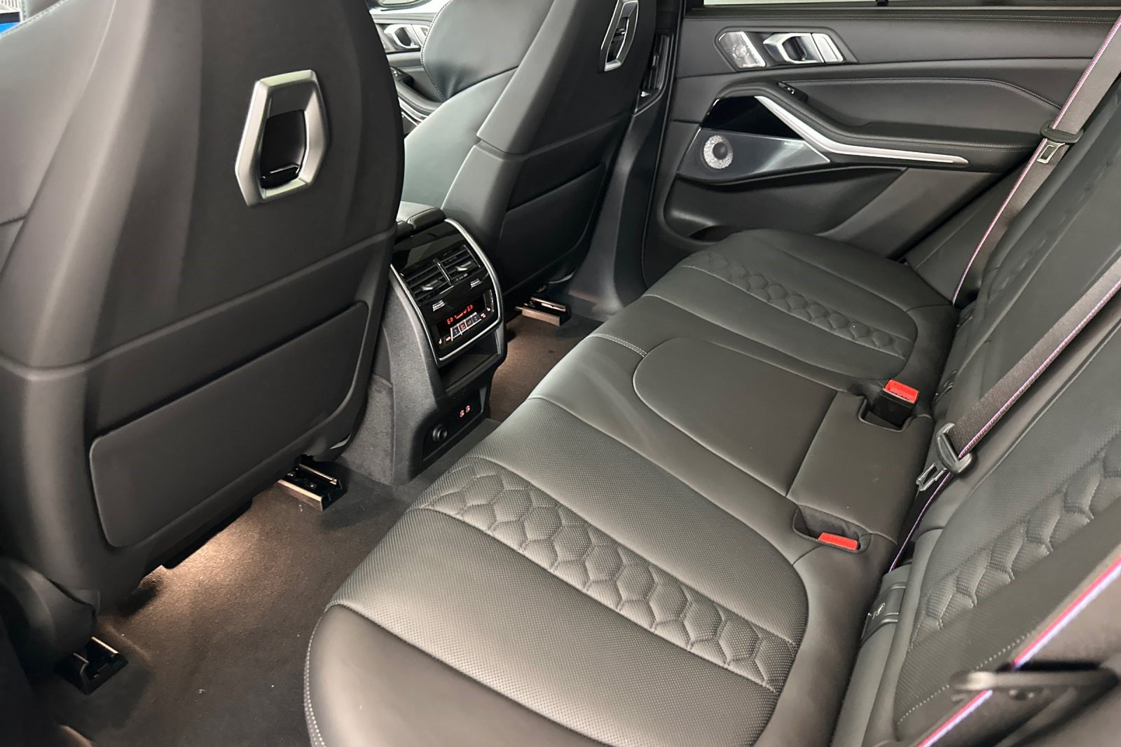 New 2026 BMW X5 M Competition w/ Executive Package AWD/4WD image 21