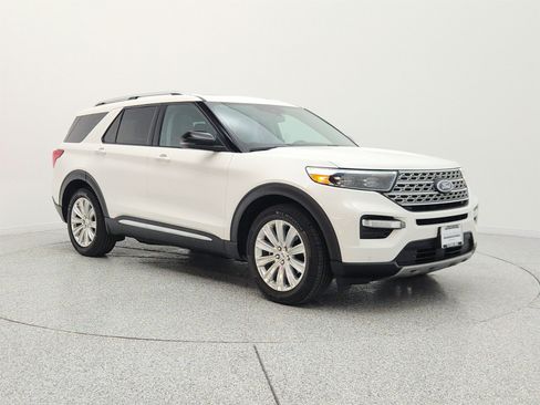 Used 2023 Ford Explorer Limited w/ Limited Technology Package RWD image 3