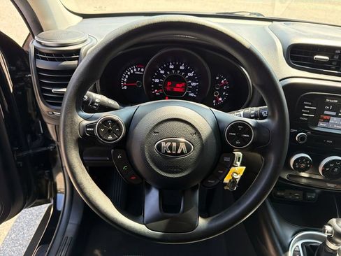 Used 2019 Kia Soul FWD image 15