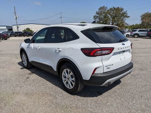 Used 2025 Ford Escape Active image 5