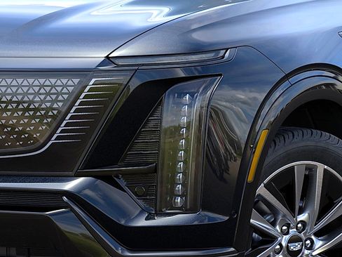 New 2026 Cadillac Vistiq Sport w/ LPO, Floor Liner Package AWD/4WD image 10