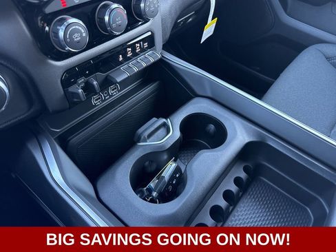 New 2026 RAM 1500 4x4 Crew Cab image 31