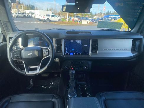 Certified 2025 Ford Bronco Outer Banks image 6