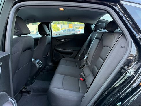 Used 2024 Chevrolet Malibu LT w/ LPO, Floor Liner Package FWD image 24