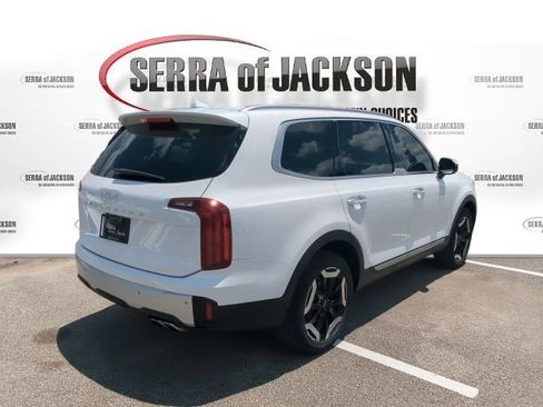 Used 2024 Kia Telluride S w/ S Sunroof Package FWD image 8