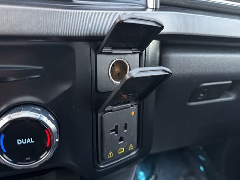 Certified 2023 Ford F350 Platinum w/ FX4 Off-Road Package image 35