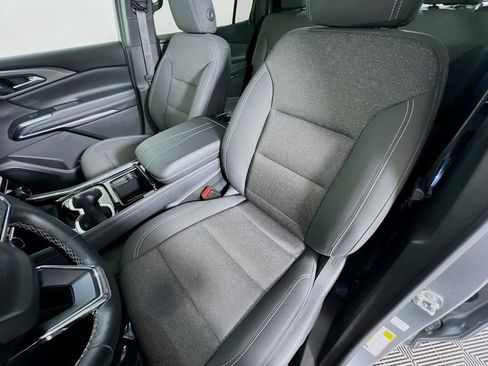 Certified 2024 Chevrolet Traverse LT image 17