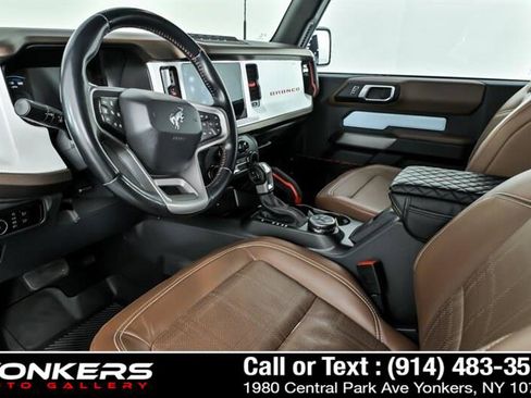 Used 2023 Ford Bronco Heritage Edition AWD/4WD image 10