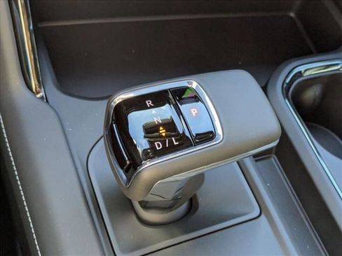 New 2026 GMC Sierra 1500 AT4X image 11