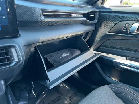 Used 2024 Ford Mustang Coupe RWD image 31