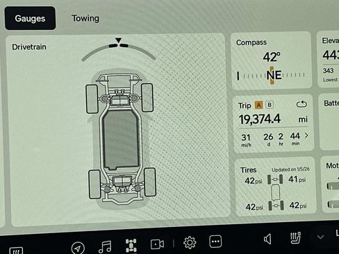 Used 2023 Rivian R1S Launch Edition image 20