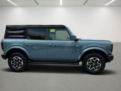 Used 2021 Ford Bronco Outer Banks image 5